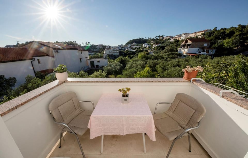 Property building, Balcony/Terrace