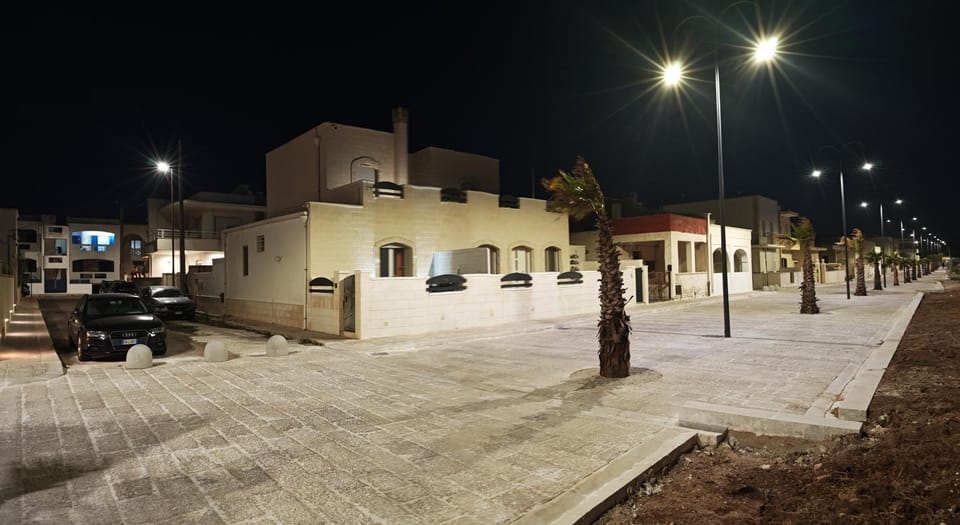Night, Neighbourhood, Street view, Location