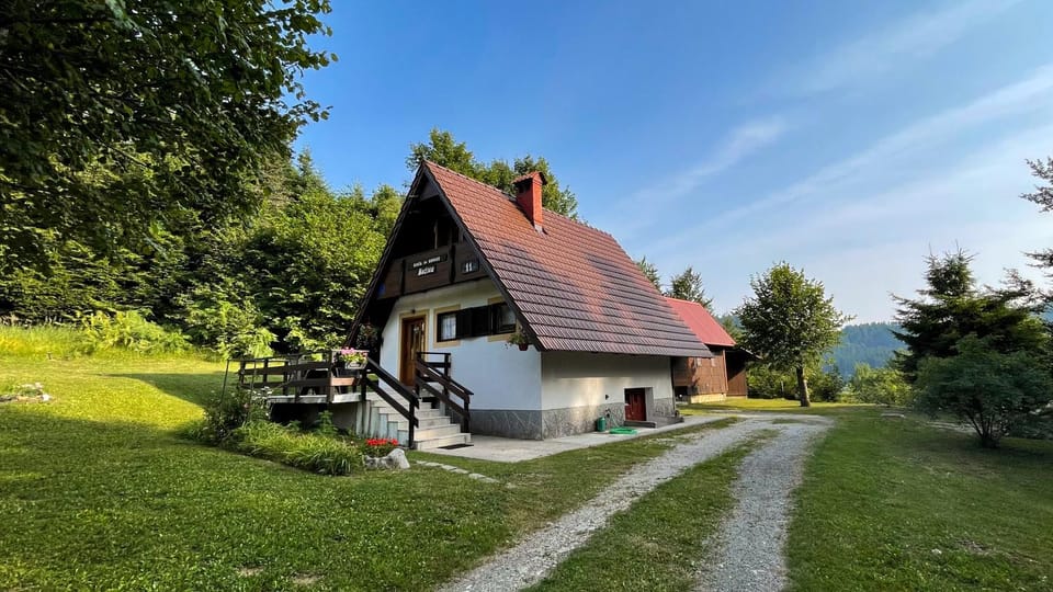 Property building, Natural landscape, Garden