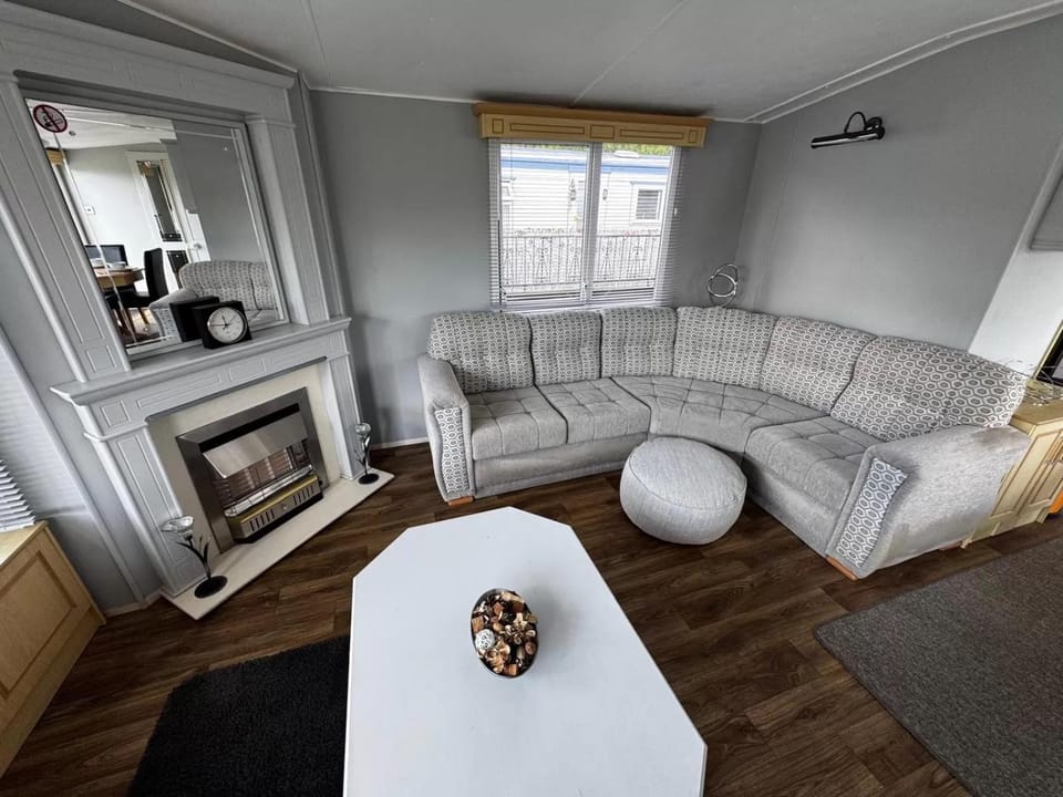 Living room, pet friendly