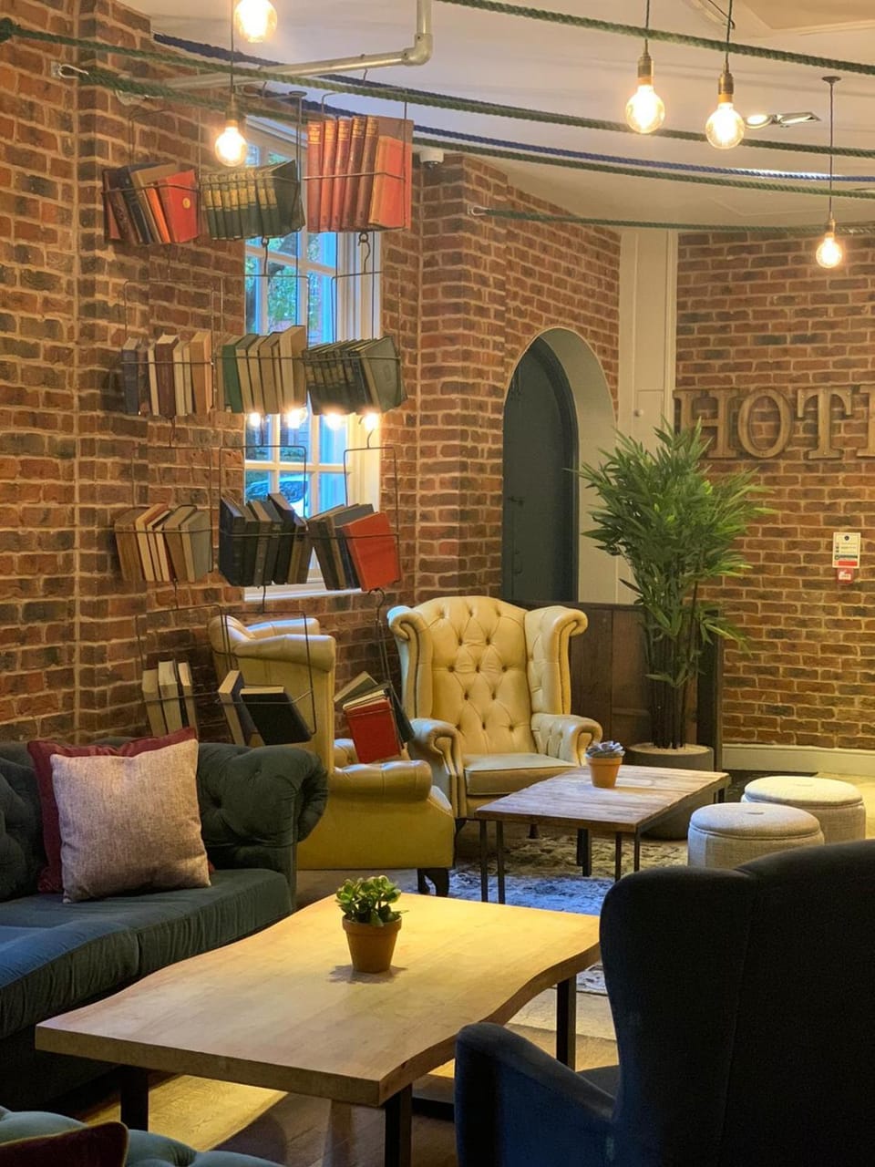 Communal lounge/ TV room, Library, Lobby or reception, Decorative detail, On site