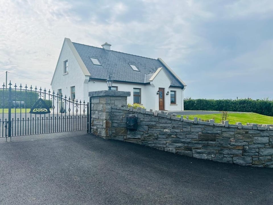 Moy holiday Home House in County Clare