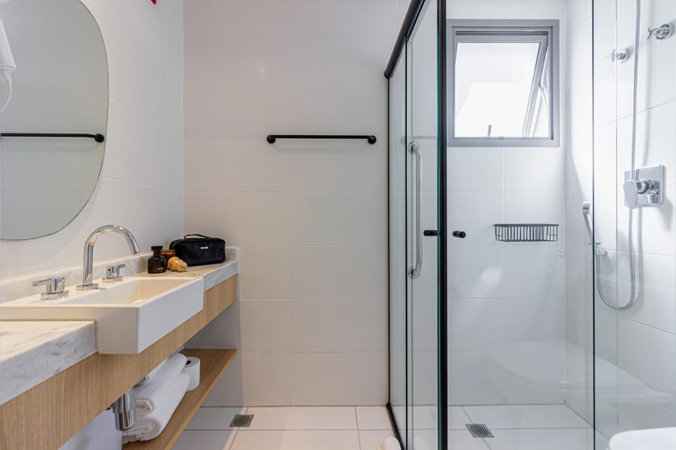 Shower, Bathroom, towels