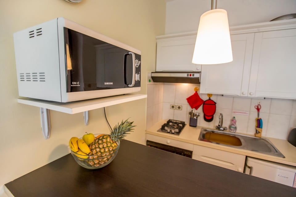 Coffee/tea facilities, Kitchen or kitchenette