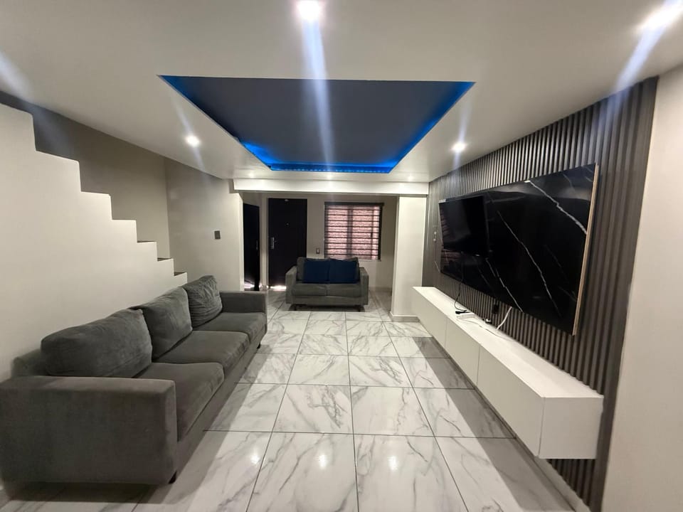 Casa frente ah consulado americano y línea de otay 5 min aeropuerto Apartment in Tijuana