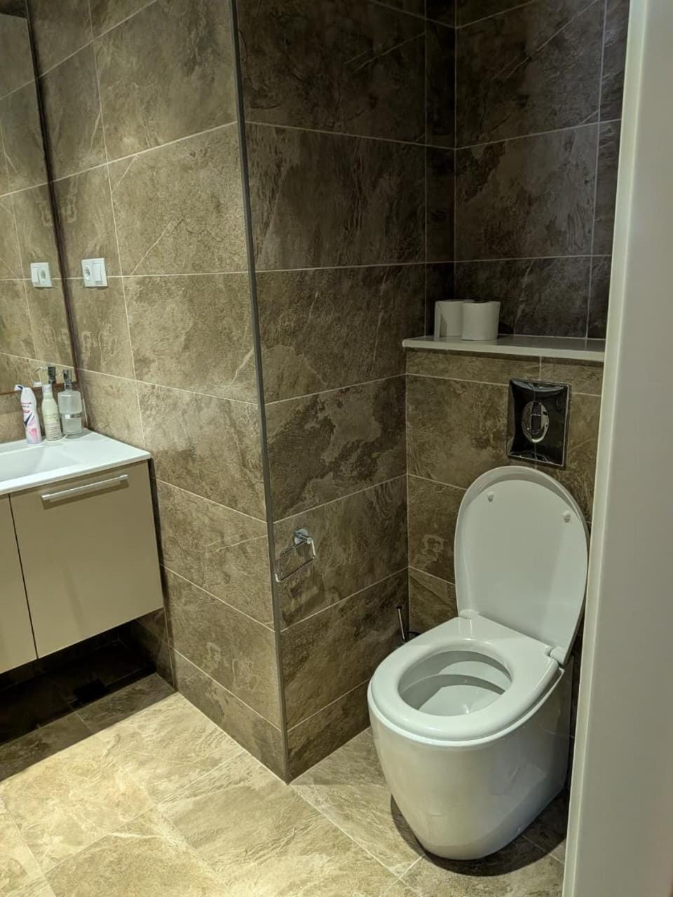 Toilet, Bathroom