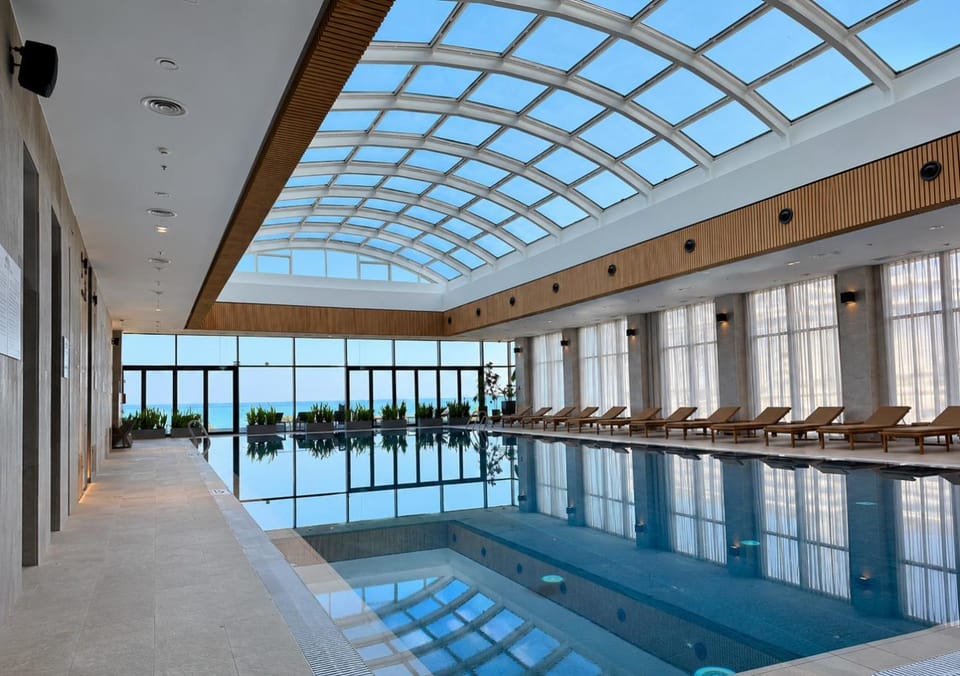 Swimming pool, Swimming pool