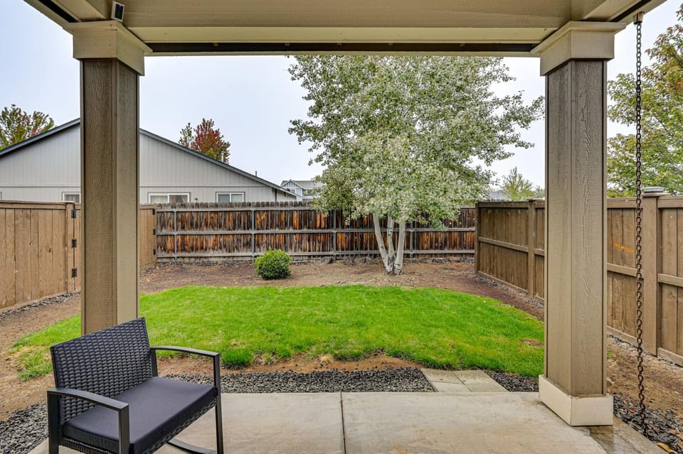 Family Home Close to Bend, Smith Rock & Sisters House in Redmond