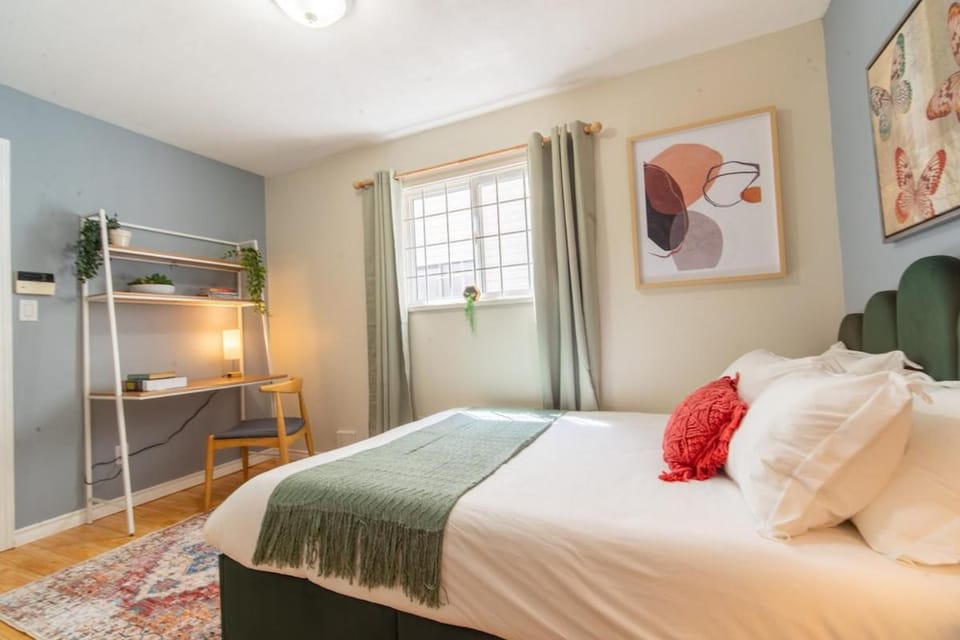 Modern Vancouver Suite - Trout Lake & Kingsway Apartment in Vancouver