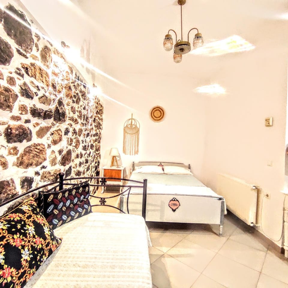 Ξενώνας Despoina Meine-Edo Bed and Breakfast in Decentralized Administration of the Aegean