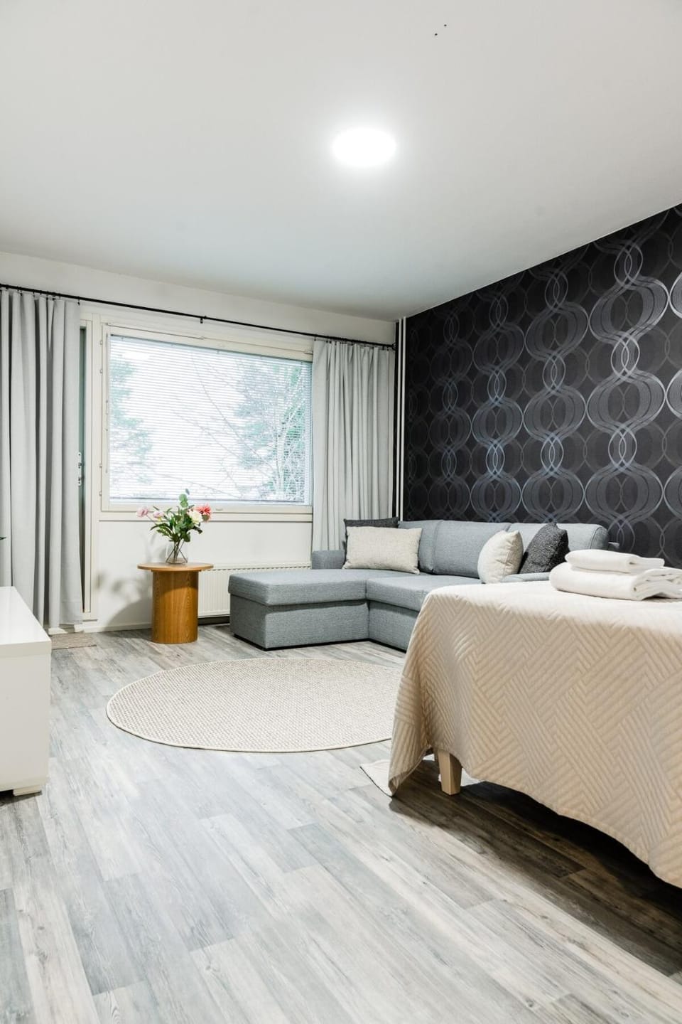 Bed, Living room, Seating area