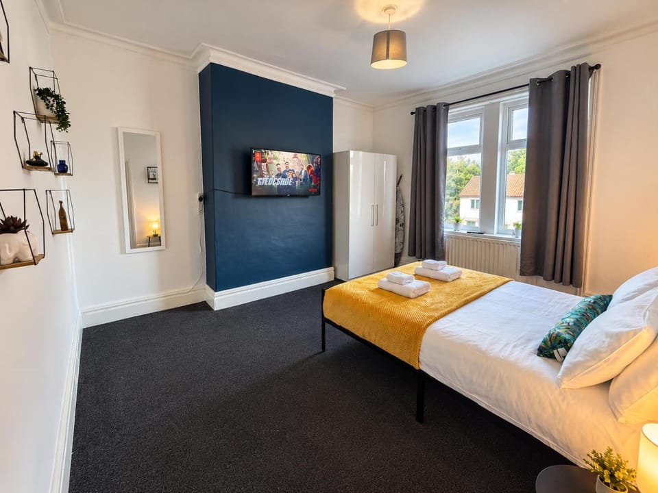Bed, TV and multimedia, Bedroom, flat iron, hair dryier, wardrobe