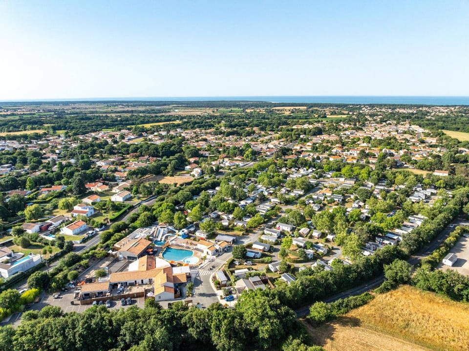 Nearby landmark, Bird's eye view