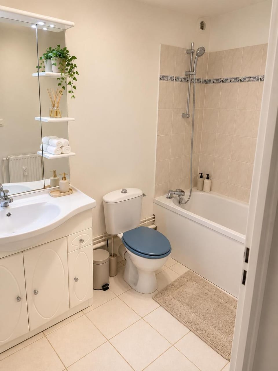 Appartement Cosy avec Balcon 10 min de Disneyland Paris Apartment in Torcy