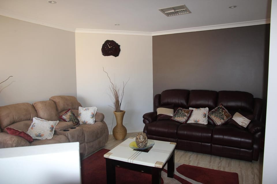 Living room, Internal: Not applicable to any particular room