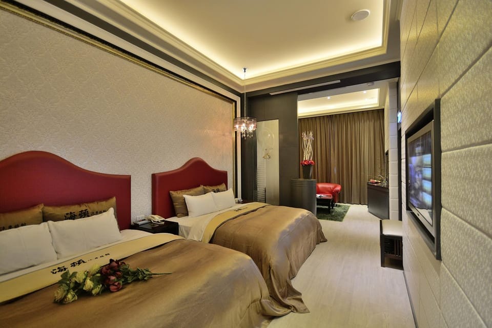 Shower, Toilet, Bathroom, TV and multimedia, Coffee/tea facilities, Living room, Bedroom