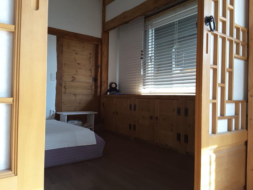 Yettle Hanok Stay Bed and Breakfast in South Korea