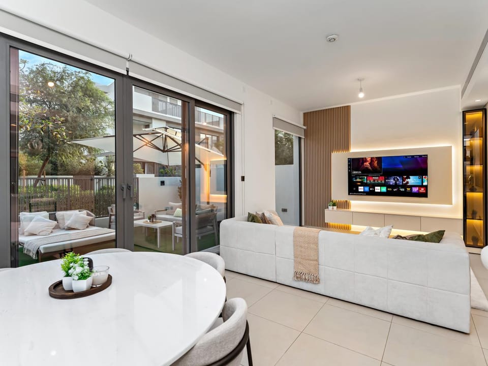 TV and multimedia, Seating area