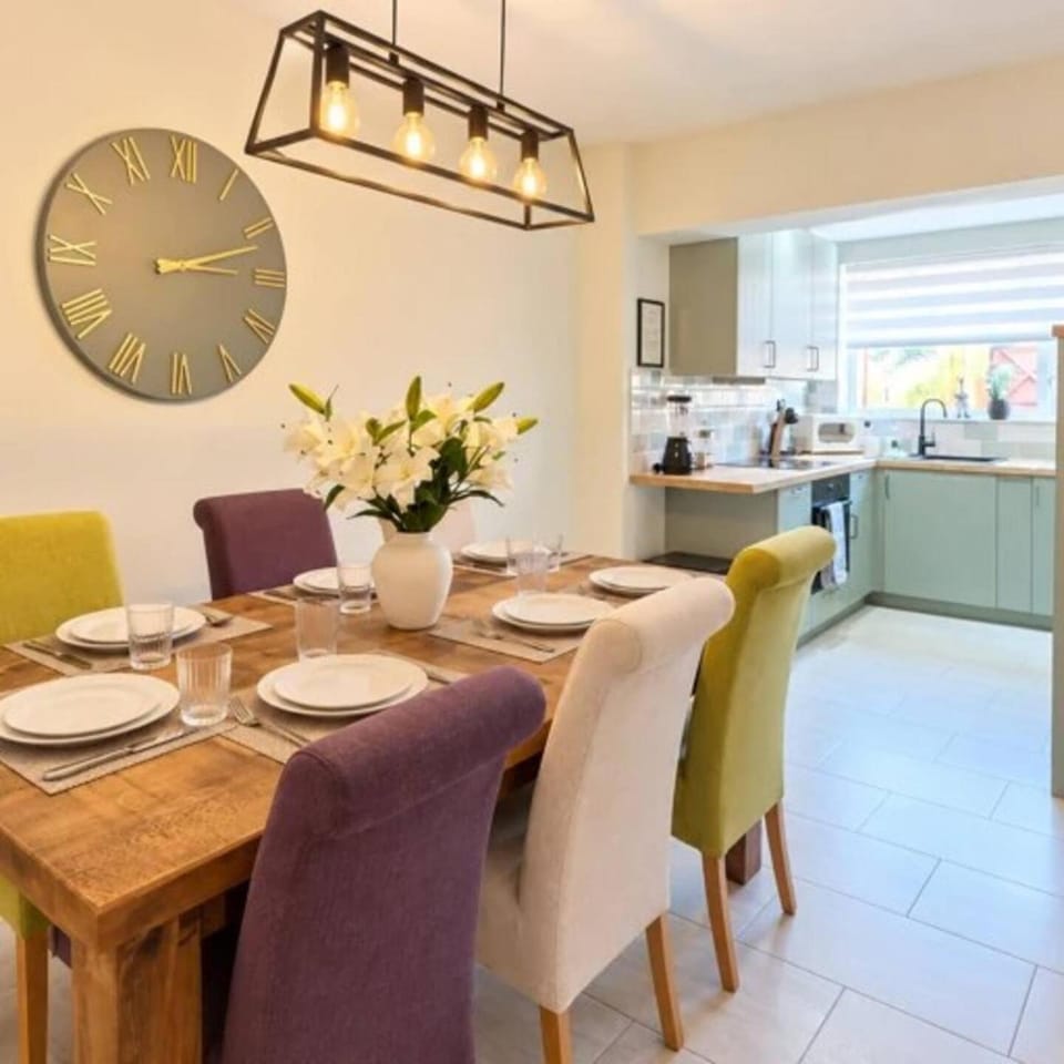 3-Bed Parking Dog Friendly Families & Work House in Bassetlaw District