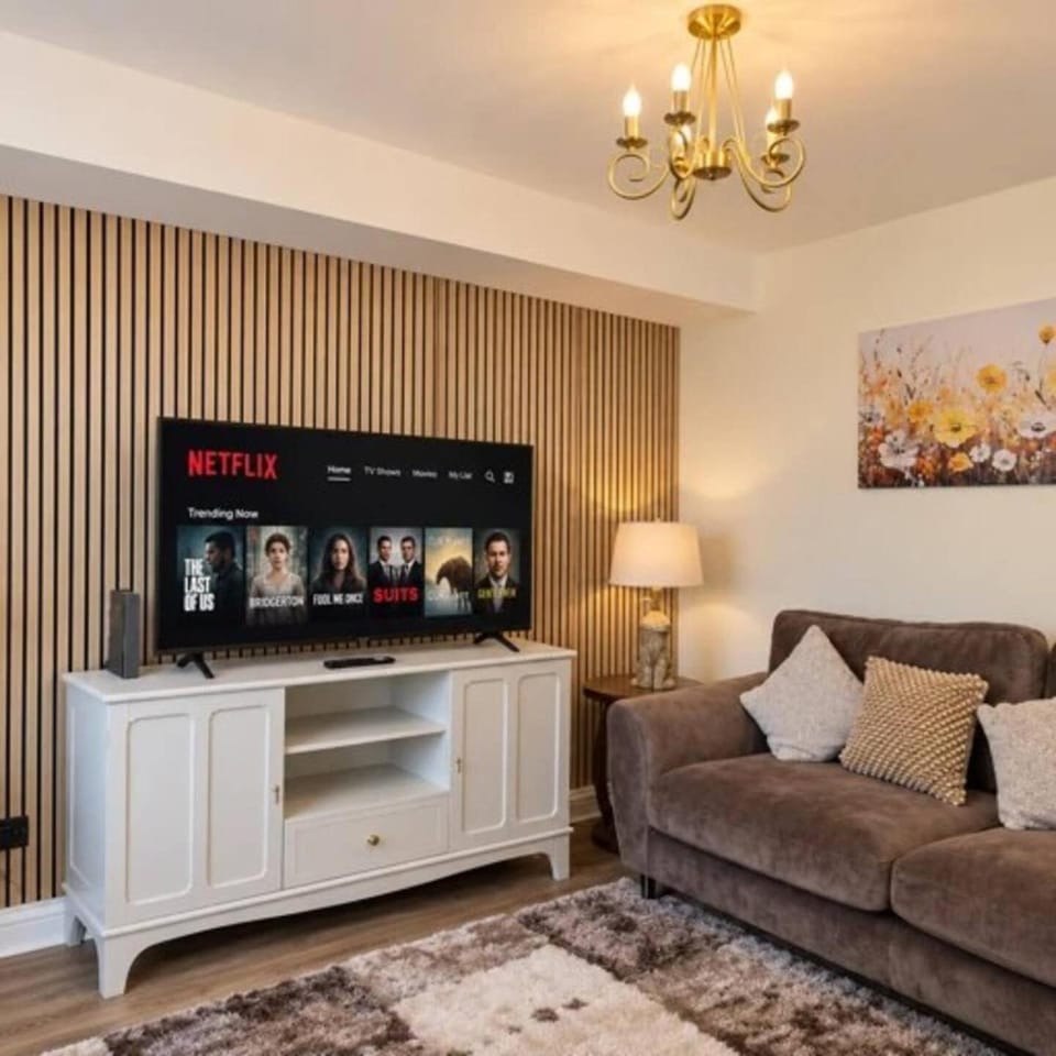 3-Bed Parking Dog Friendly Families & Work House in Bassetlaw District