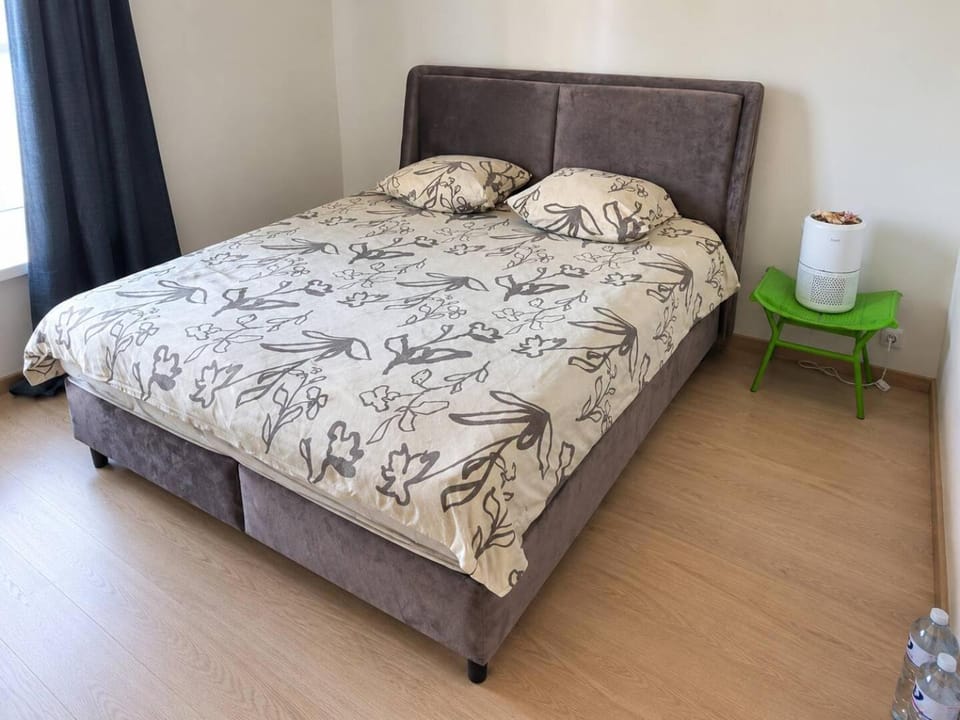 Brand-new quiet flat near Kadriorg, Song Festival Apartment in Tallinn