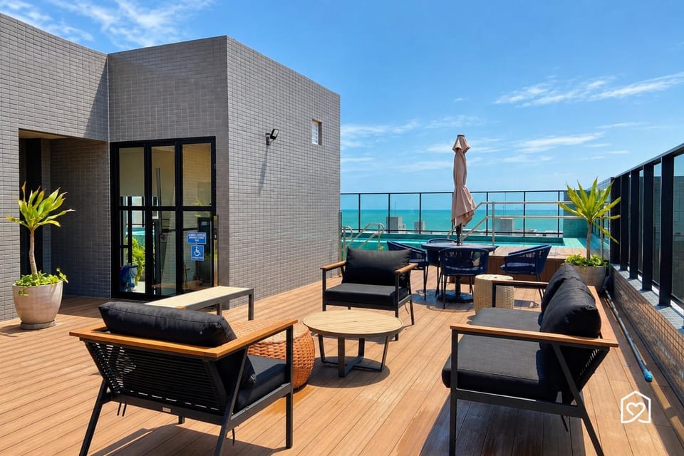 Communal lounge/ TV room, Balcony/Terrace