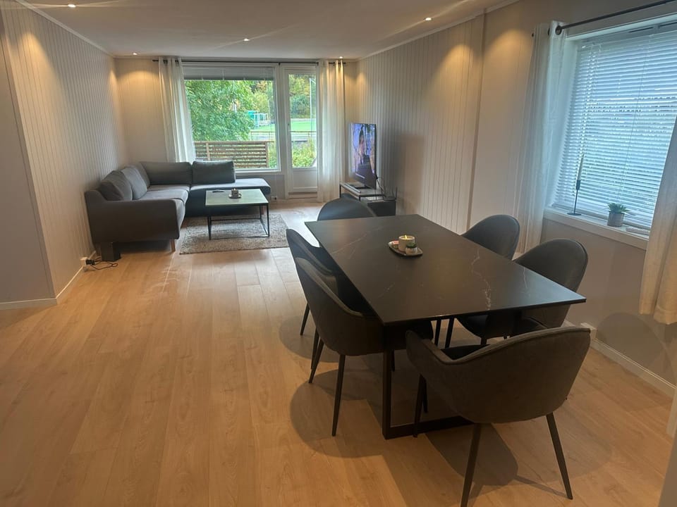 Dobbeltrom sentralt i Namsos-Bofelleskap Vacation rental in Trondelag