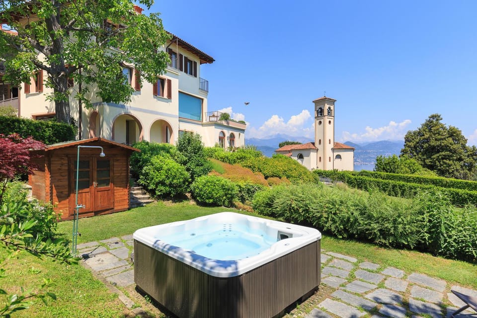 Garden, Hot Tub, Garden view, Lake view, Mountain view, Open Air Bath