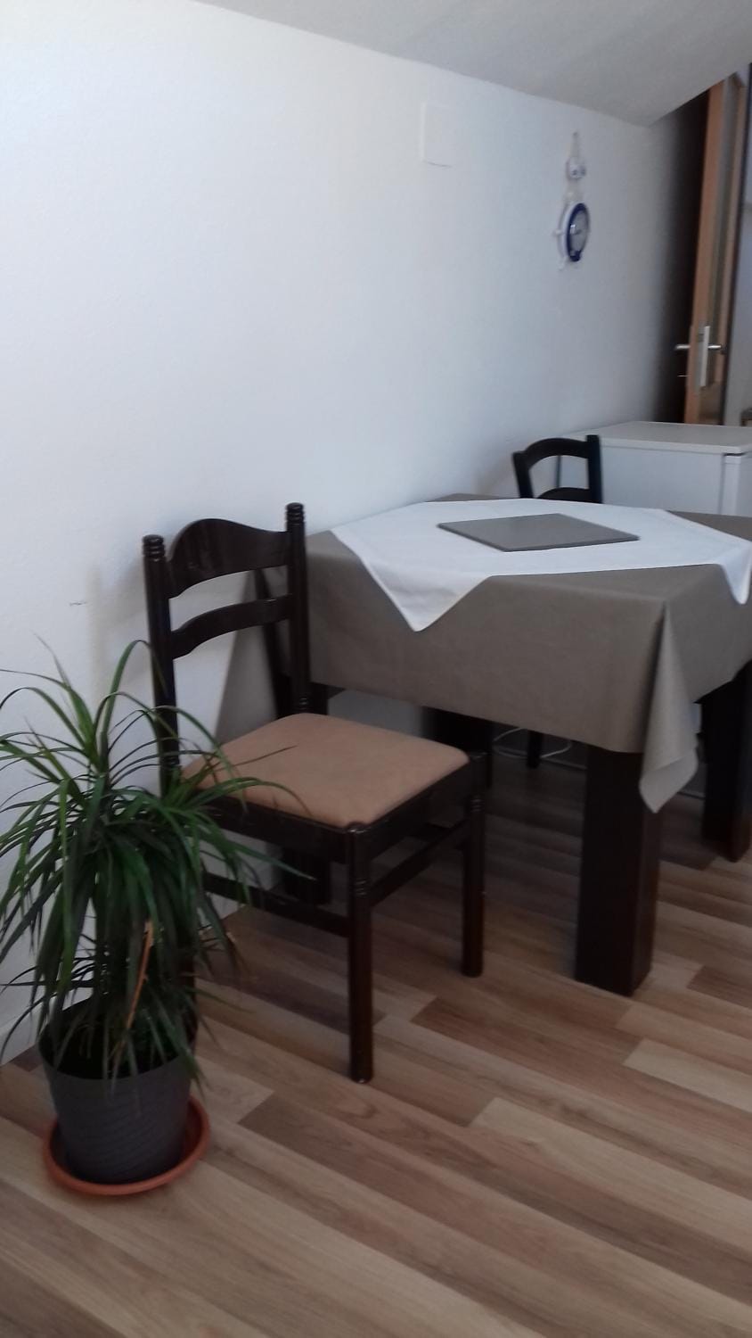 Apartments MIME - Small House Apartment in Šibenik-Knin County, Croatia