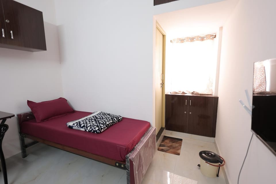 Splendid rooms In Yelahanka near Airport and KIA with Common kitchen 302 Apartment in Bengaluru