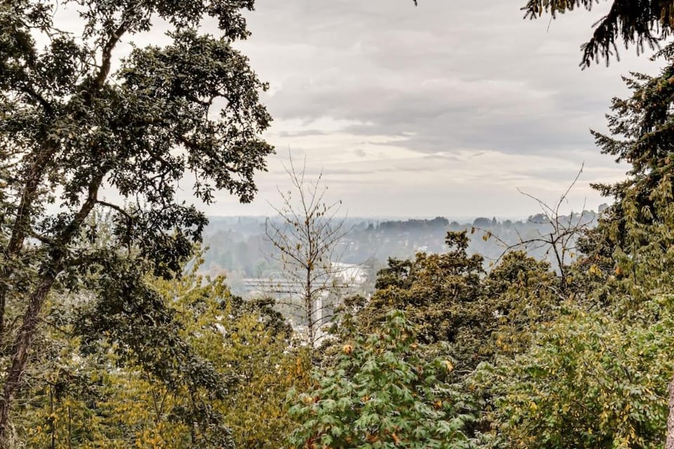 Willamette Heights Vista House in Springfield
