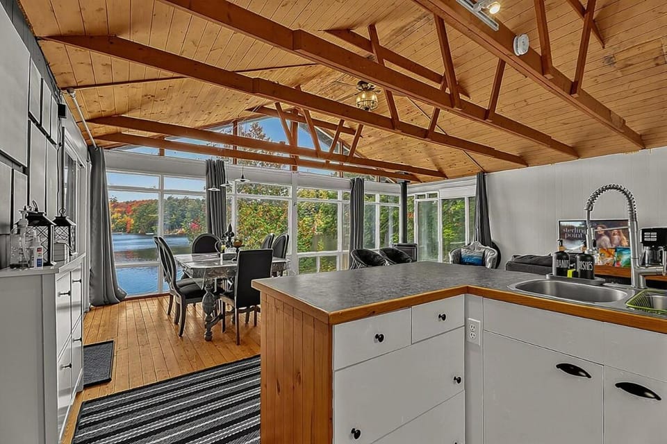 Natural landscape, Kitchen or kitchenette, Dining area, stove