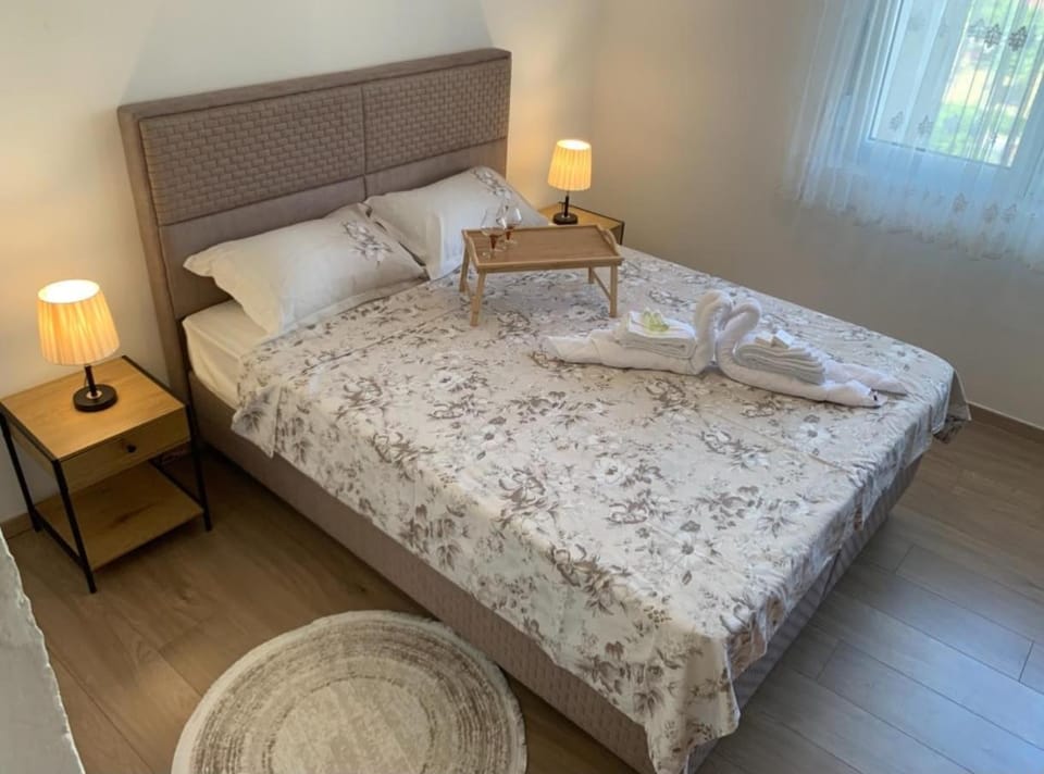 Maestral Bar Apartment in Montenegro
