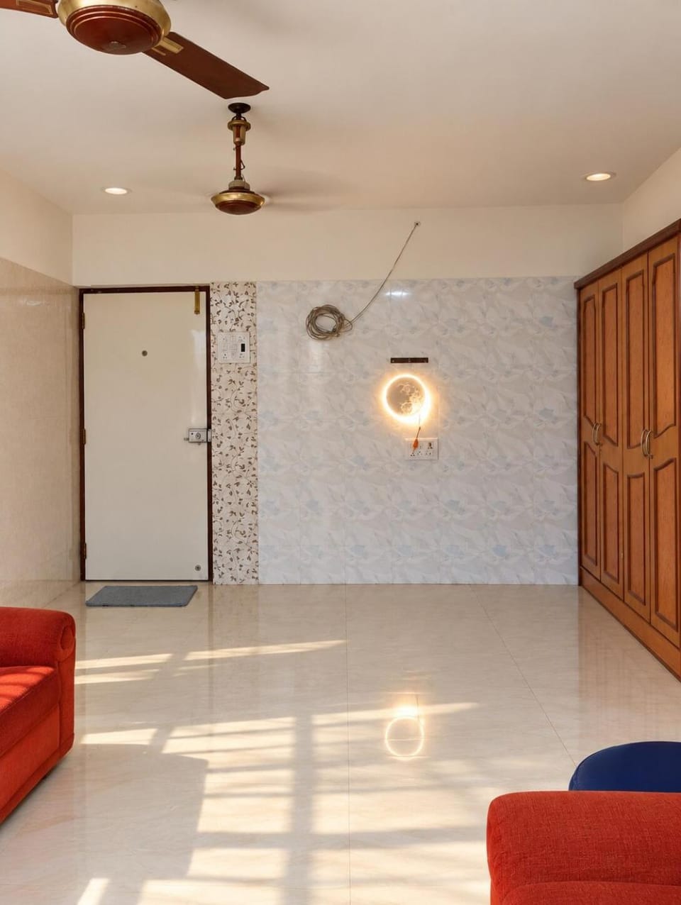 Airport 2 bhk with lit balcony Santacruz west Apartment in Mumbai