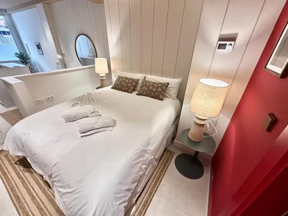 Apartamento Moderno, cómodo y bien equipado Apartment in Madrid
