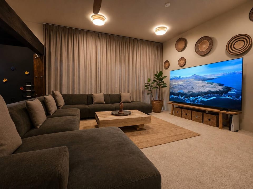 Living room, Decorative detail