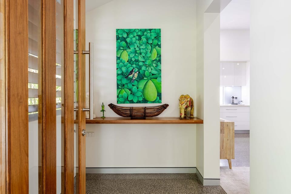 11 Sonata Close - 4 Bedroom Luxury House by the Beach House in Port Douglas