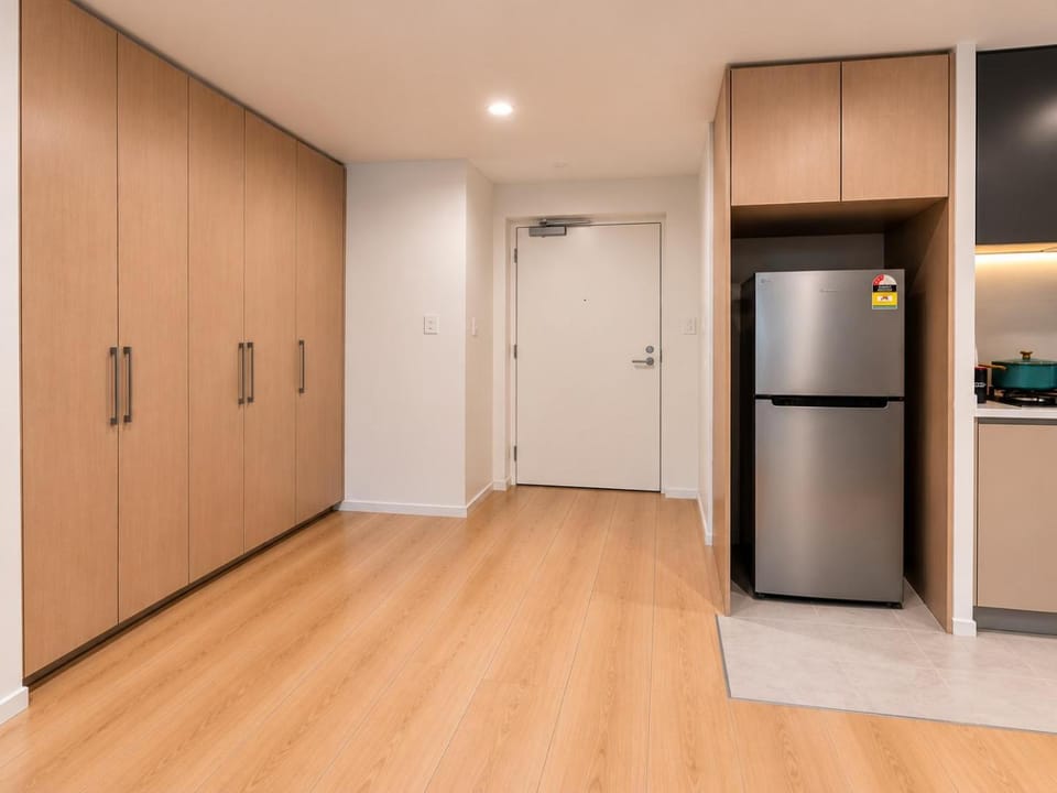 Modern 1BR Apartment Steps to Tallawong Station Apartment in Sydney