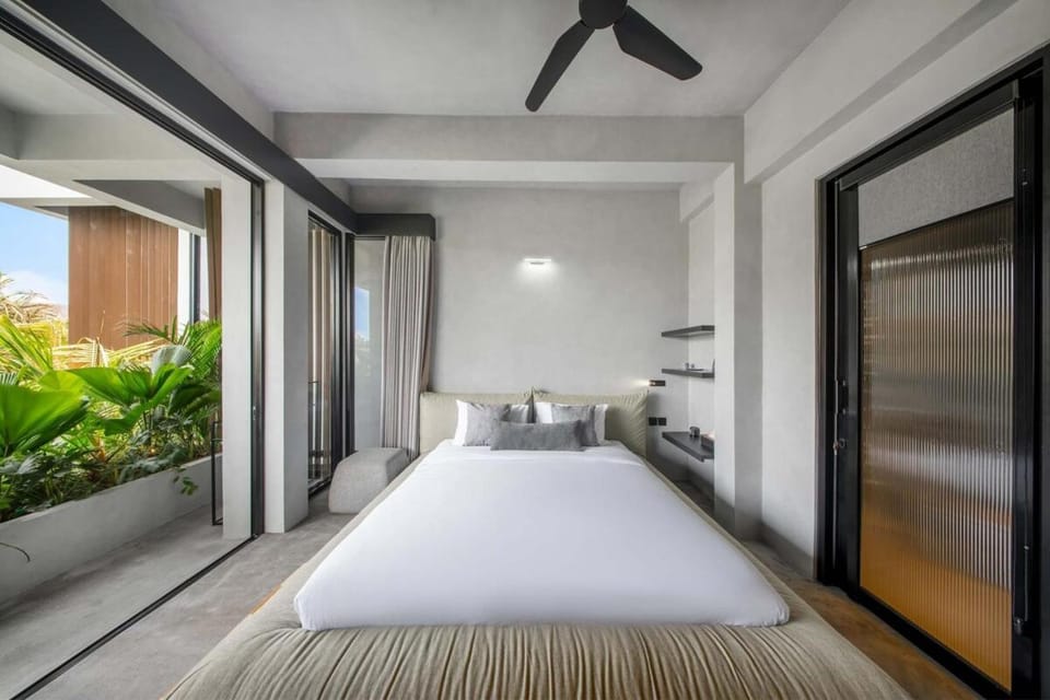 Vivi Villa 3 - Stylish 3BR Villa Private Rooftop in Canggu Villa in North Kuta