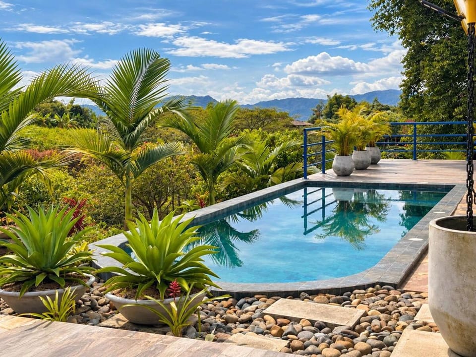 Villa Manuelaa Campestre House in Quindio, Colombia