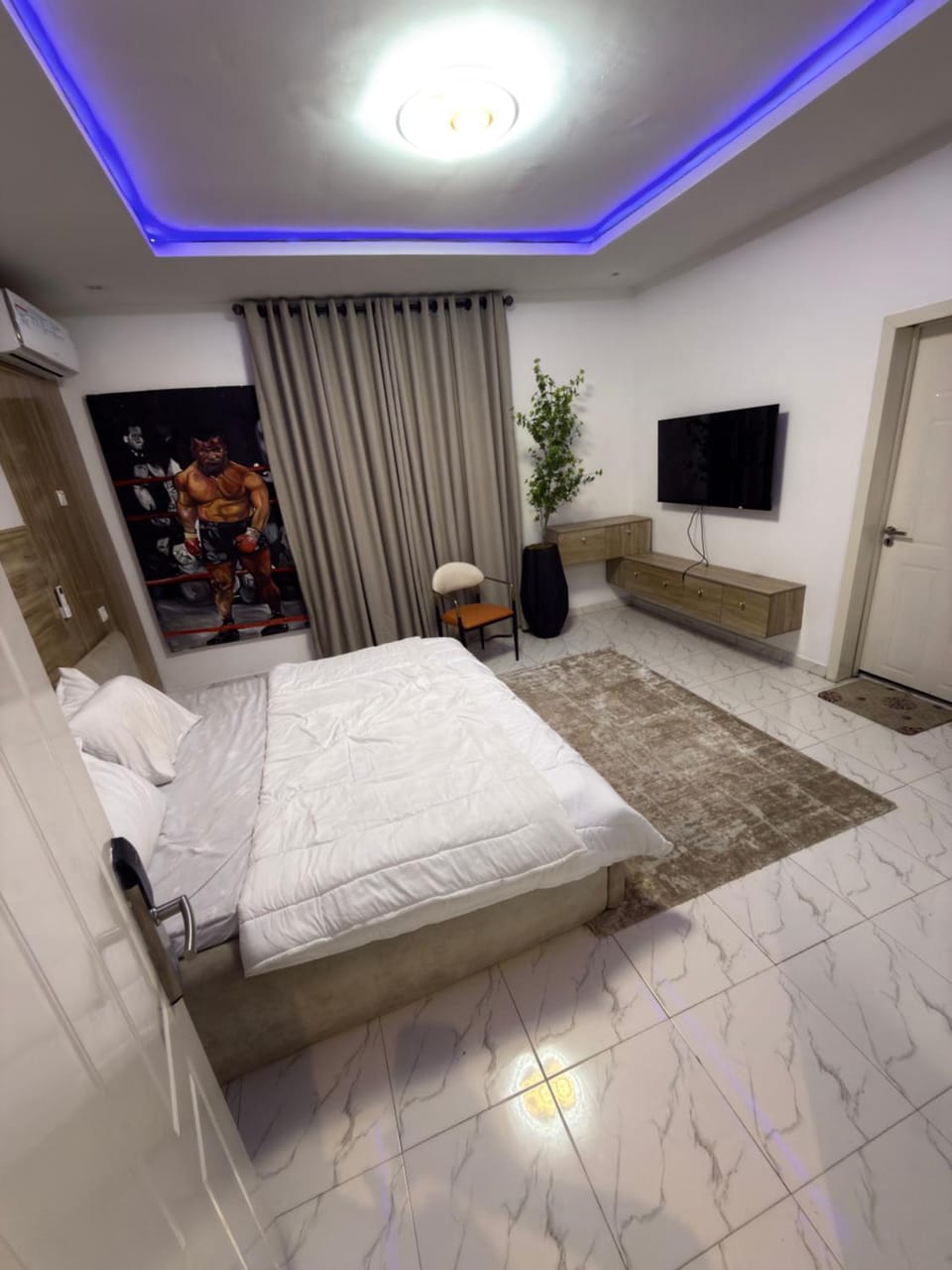 Minista of Enjoyment Lounge and Suites Hotel in Lagos, Nigeria