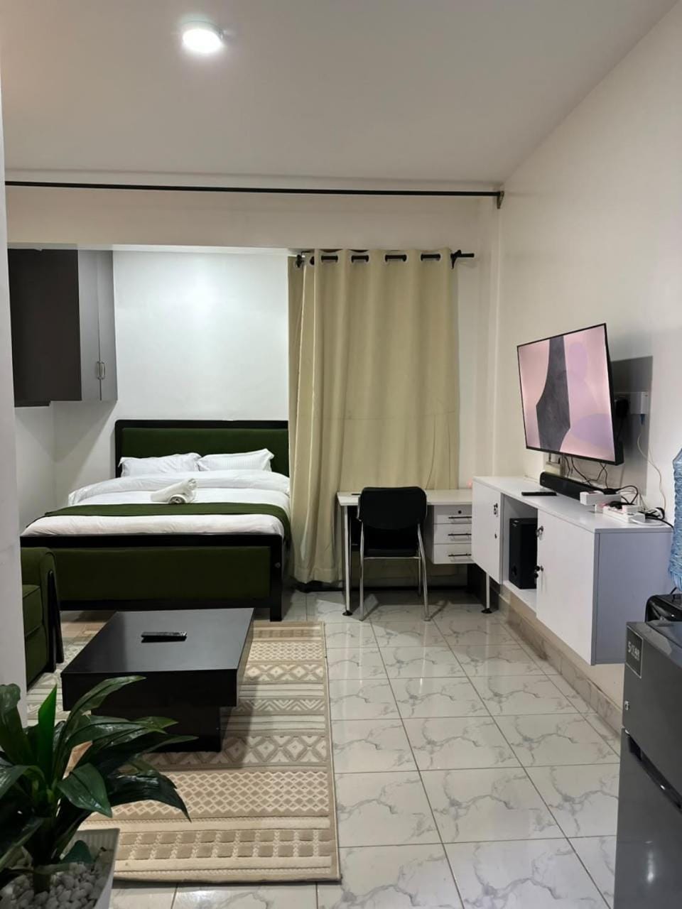 Photo of the whole room