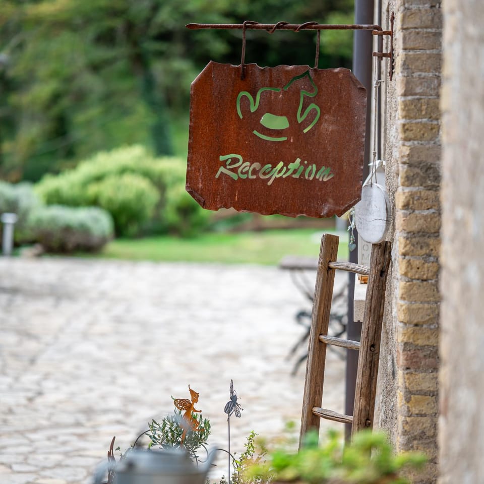 Property logo or sign, Garden