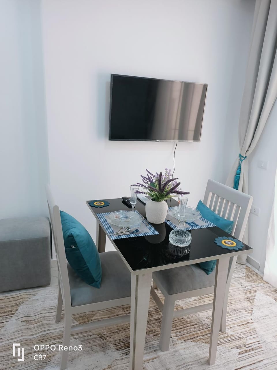 TV and multimedia, Dining area