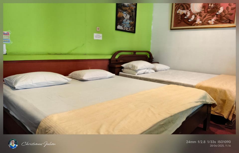 Homestay Triniti Vacation rental in Parongpong
