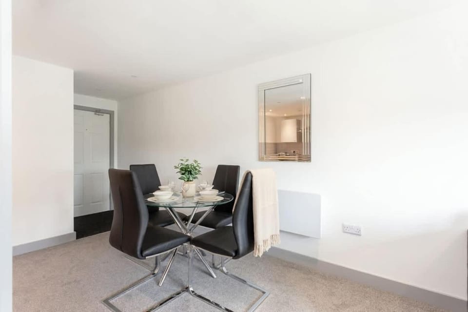Bright & Modern 1 Bedroom Apartment in Leeds Apartment in Leeds