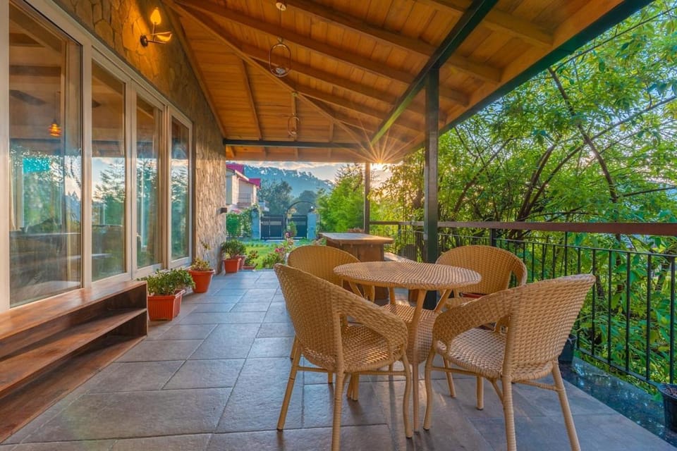 4BHK Luxury Private Villa Near Kainchi Dham Villa in Uttarakhand
