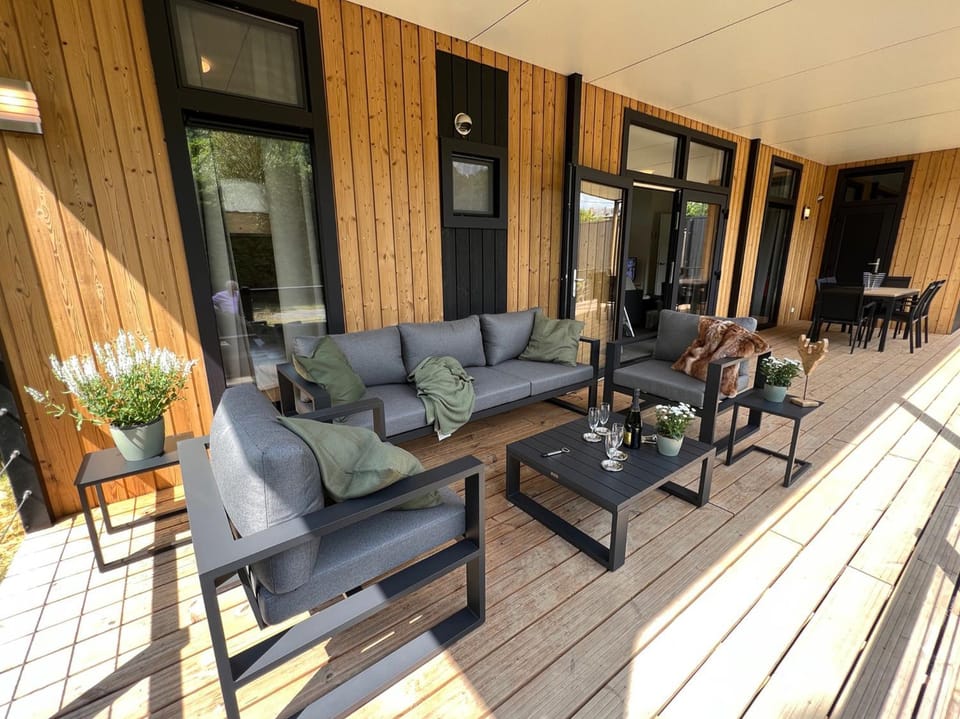 Day, Balcony/Terrace, Seating area