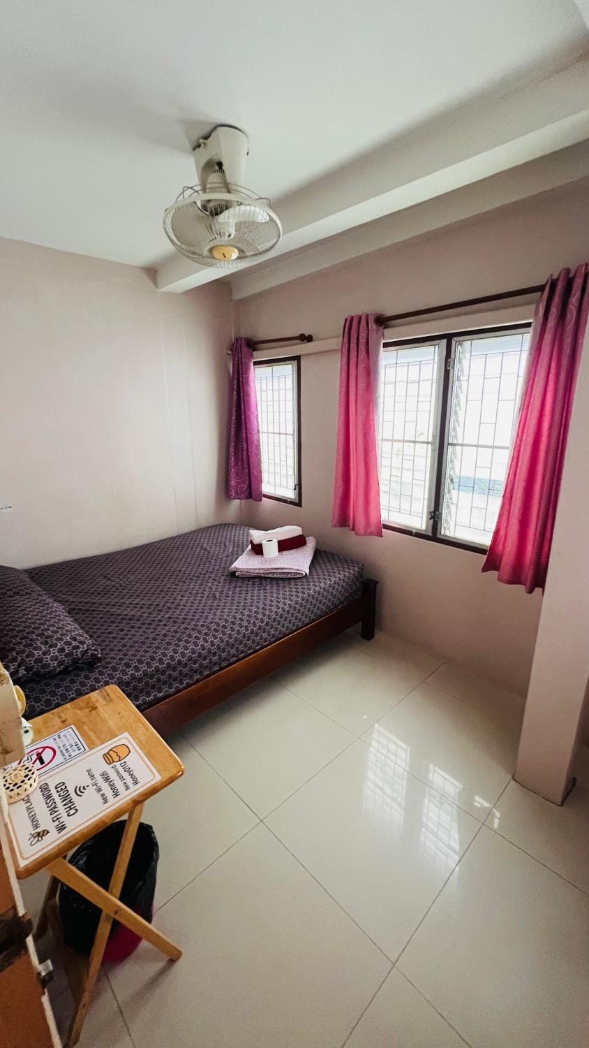 towels, air conditioner