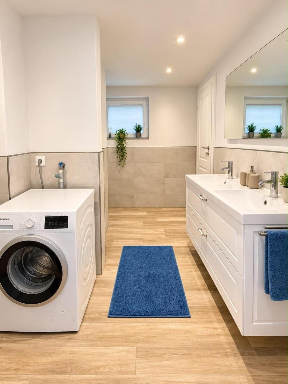 Bathroom, washing machine